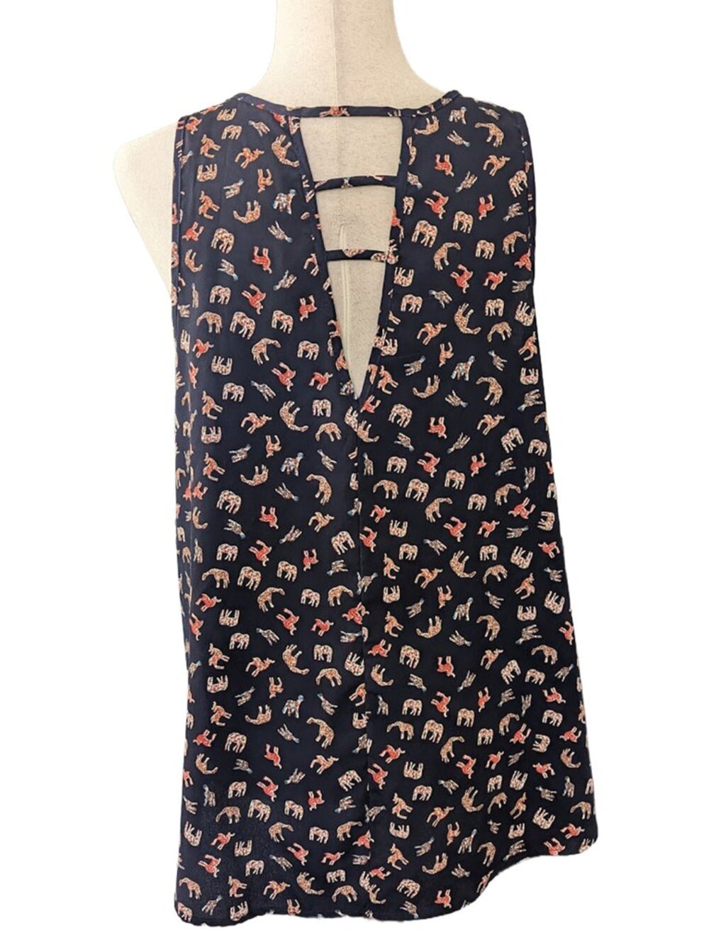 Kaileigh Animal Print Navy Blue Sleeveless Blouse - Picture 7 of 10